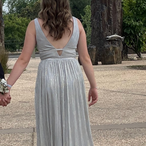 David’s Bridal prom dress - Picture 2 of 4